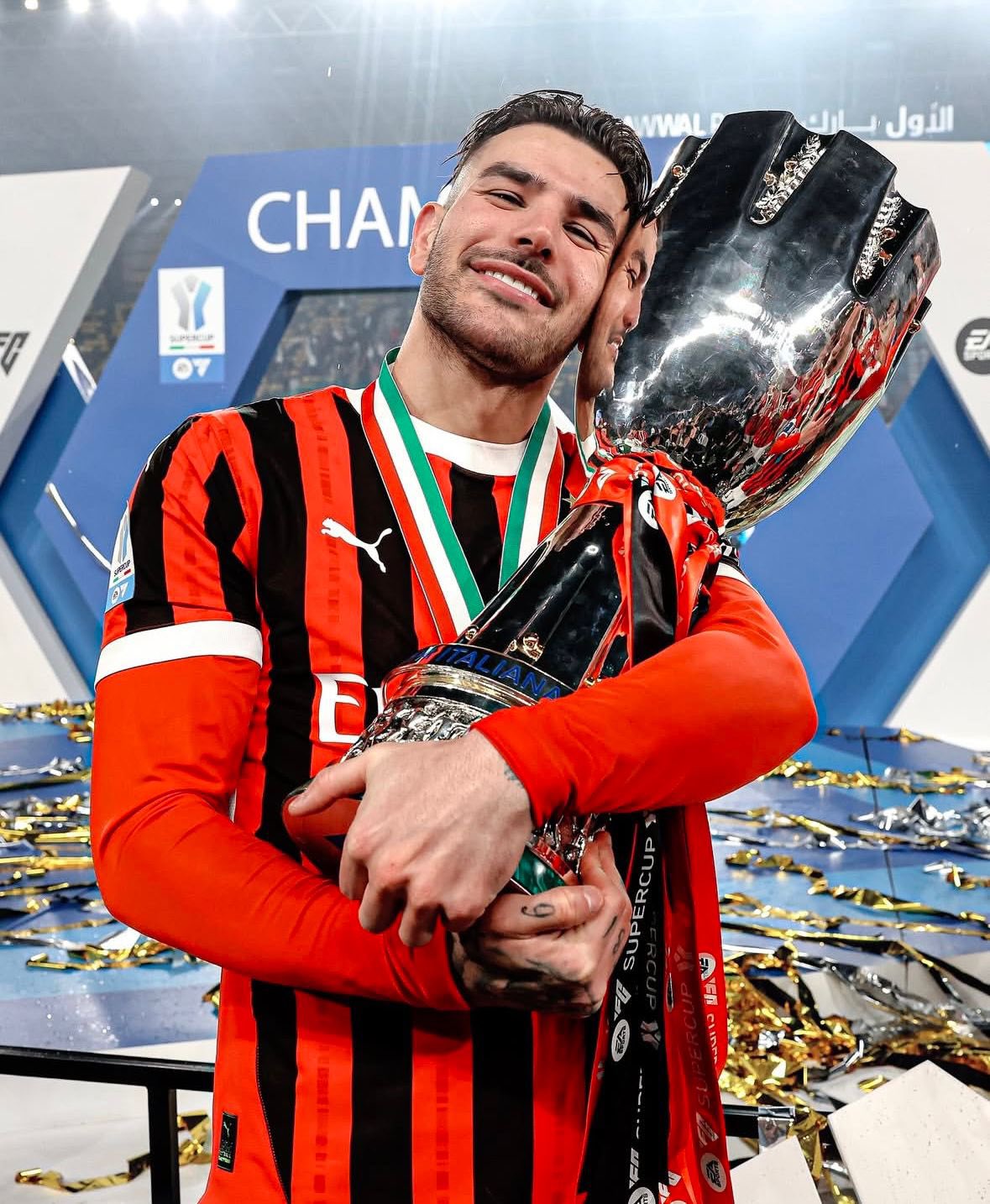 "Milan" tarixində 8-ci dəfə İtaliya Superkubokunun qalibi oldu - FOTO
